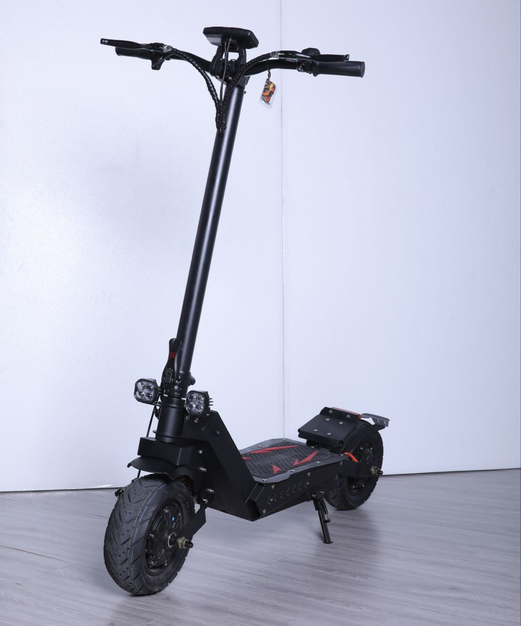 CR4 – Trottinette Électrique Double Moteur 1200W